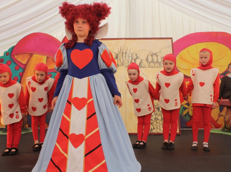 Alice's Wonderland performed at Paxton House by scripts to stage. drama, youth theatres, Scottish Borders, northumberland.