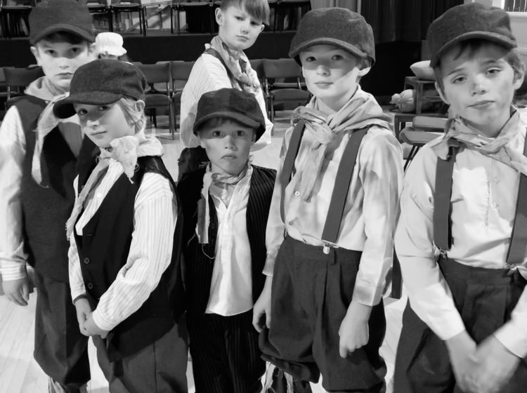 Berwick Upon Tweed Drama Club. Youth theatre for ages 7 to 17. Scripts To Stage youth theatre.