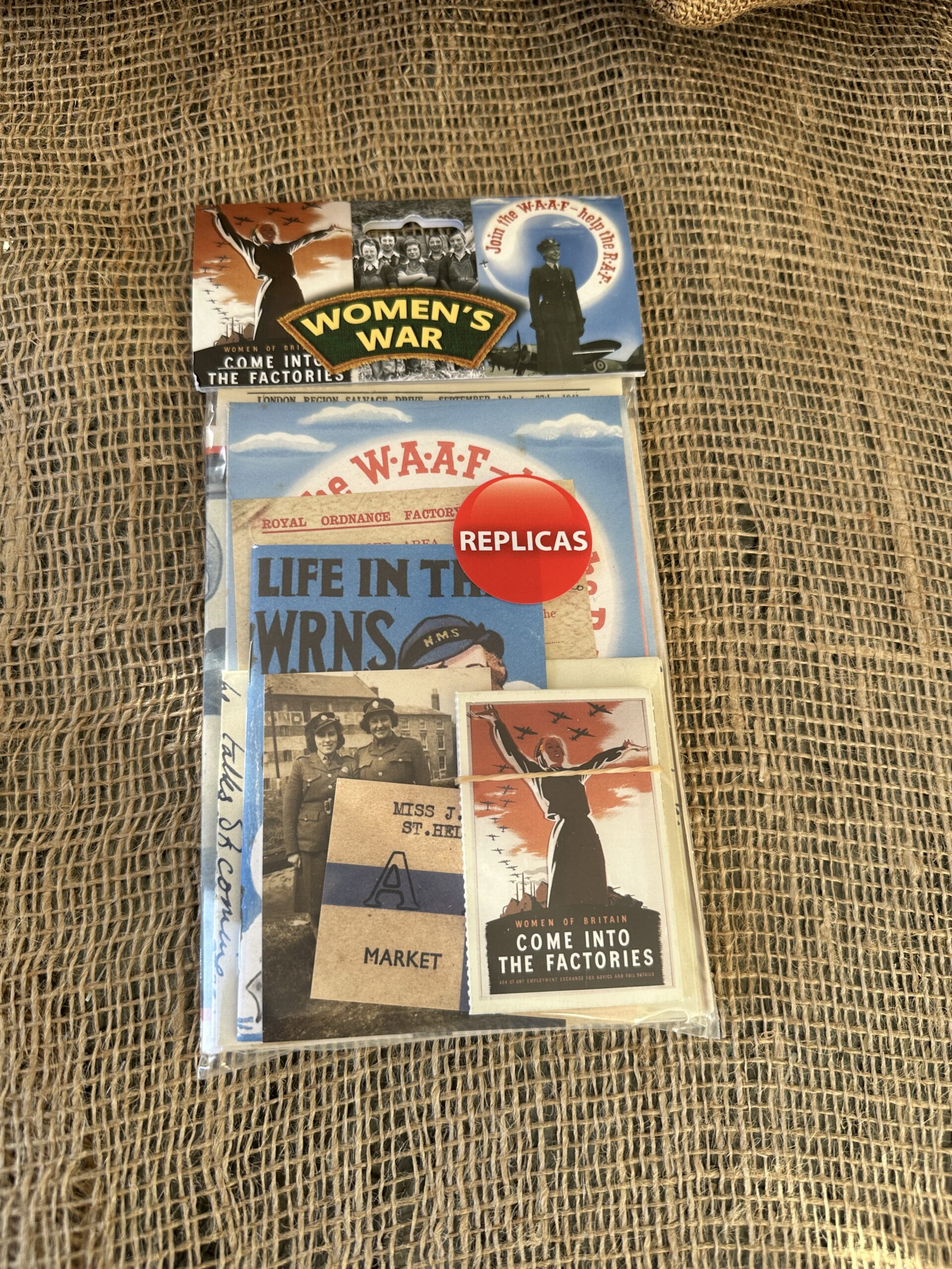 Women’s War Memorabilia Pack